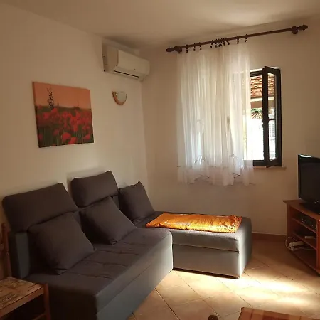 Stella Apartment *